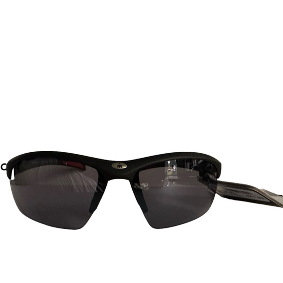 NWT FOSTER GRANT MEN’S IRONMAN SUNGLASSES - Picture 1 of 2